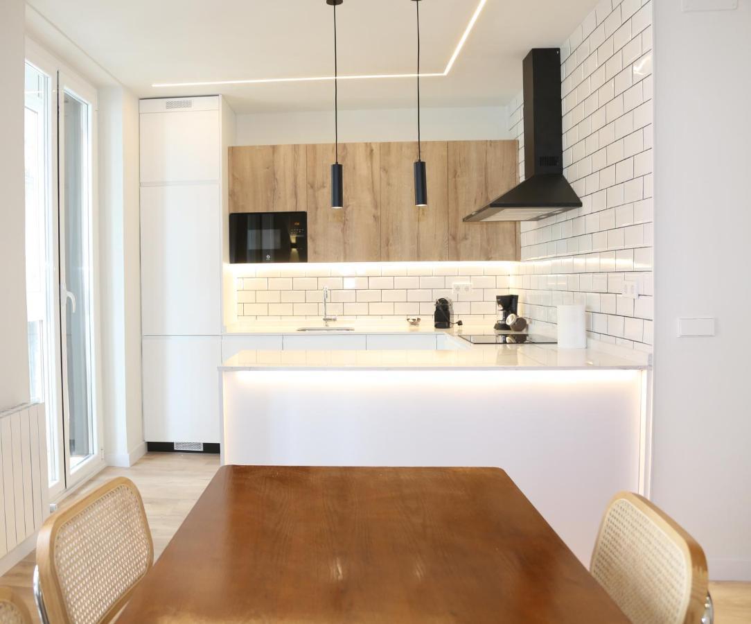 Appartamento Piso Boutique Frente Al Casco Viejo De Bilbao Esterno foto
